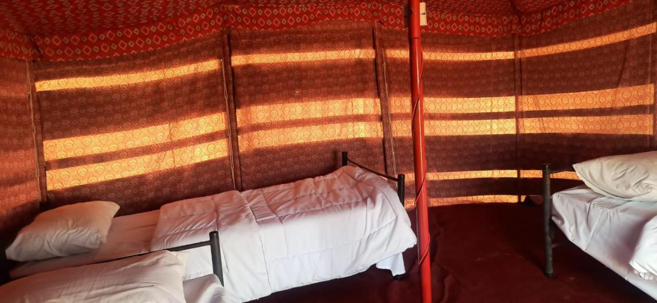 Hotel Bedouin Nights Camp Al Wāşil Esterno foto